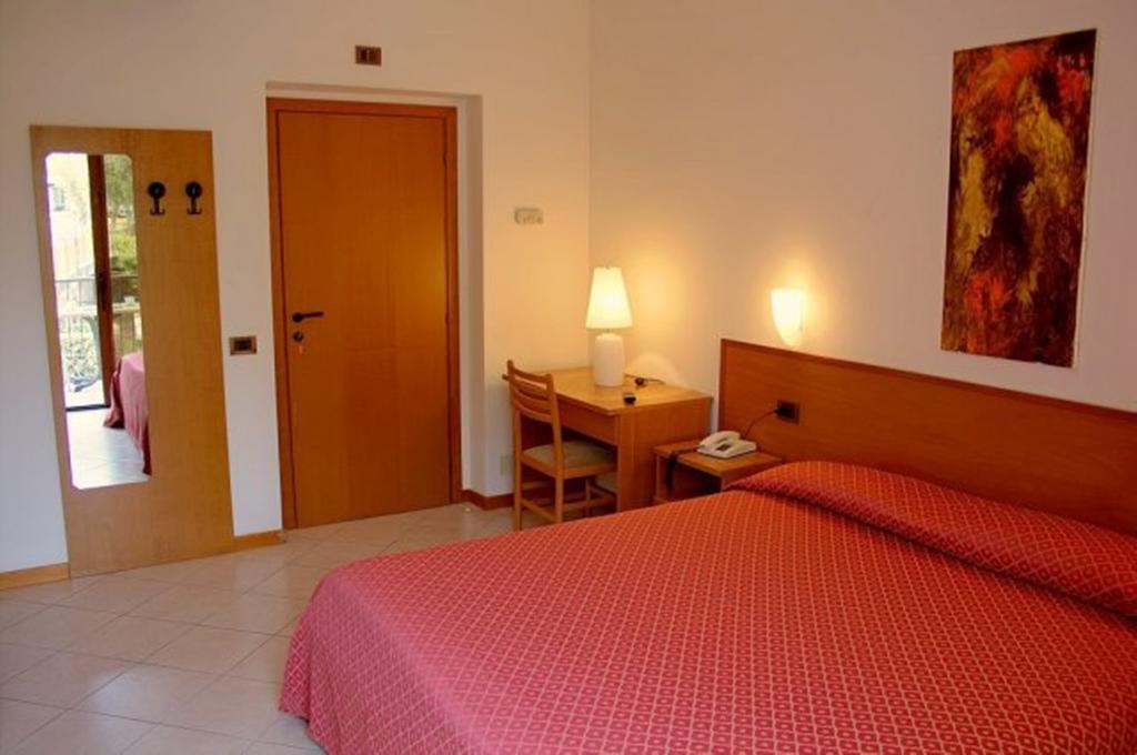 مالتشيزينيه Locanda Bellavista B&B الغرفة الصورة